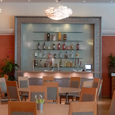 Bergers Airporthotel Memmingen-3
